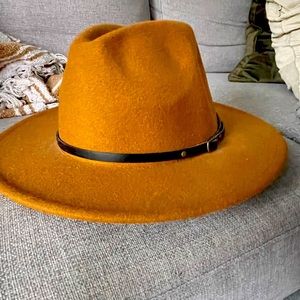 Cognac Felt Hat